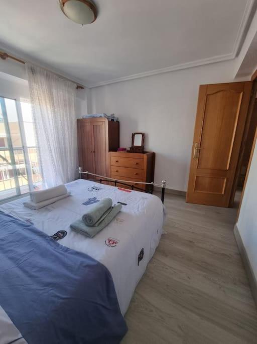 Lovely Three-Bedroom Apartment In Puerto De Sagunt Пуэтро-де-Сагунто Экстерьер фото