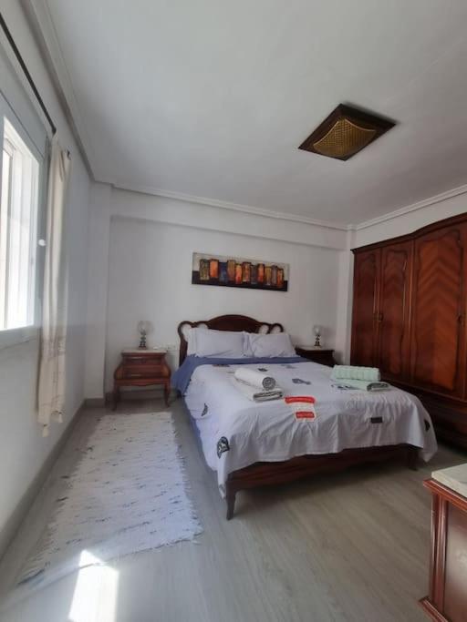 Lovely Three-Bedroom Apartment In Puerto De Sagunt Пуэтро-де-Сагунто Экстерьер фото