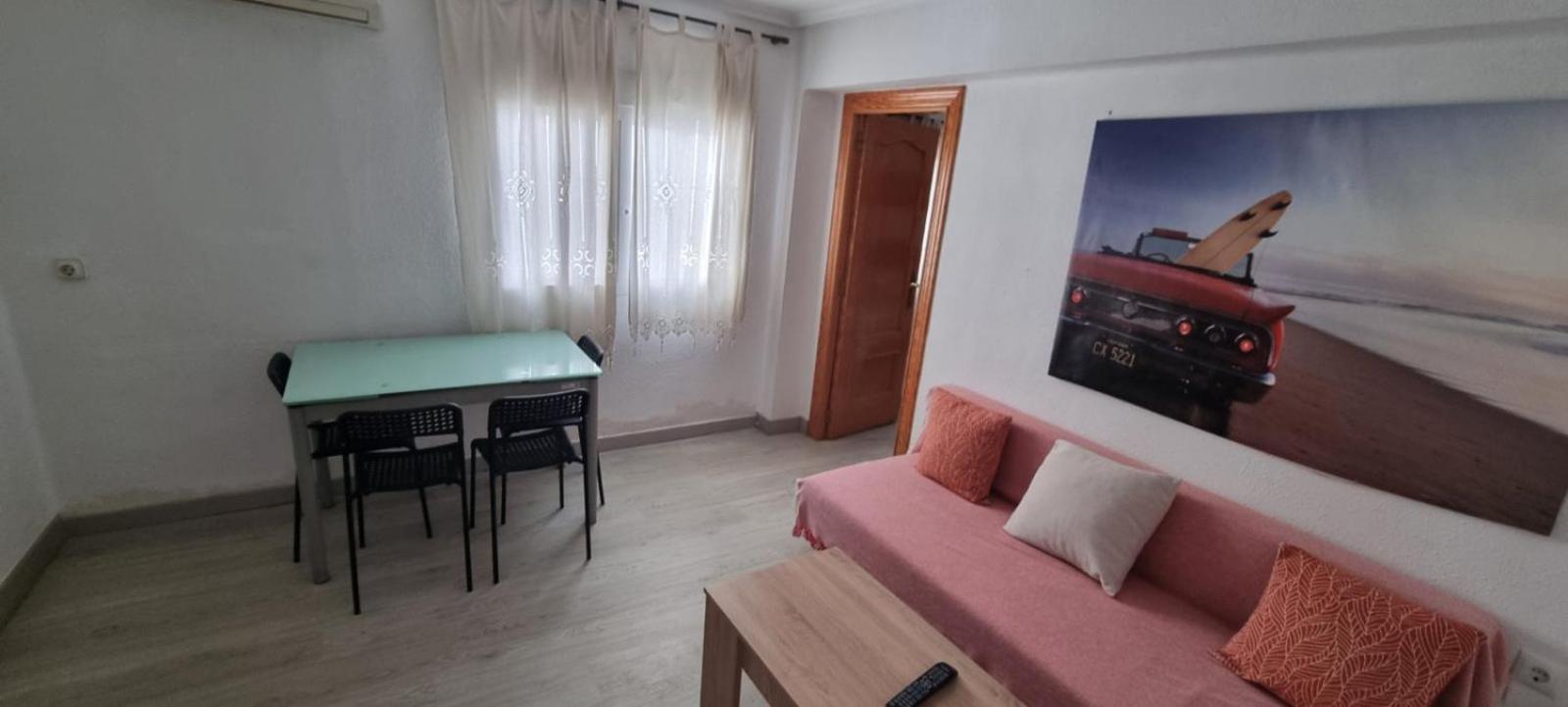 Lovely Three-Bedroom Apartment In Puerto De Sagunt Пуэтро-де-Сагунто Экстерьер фото